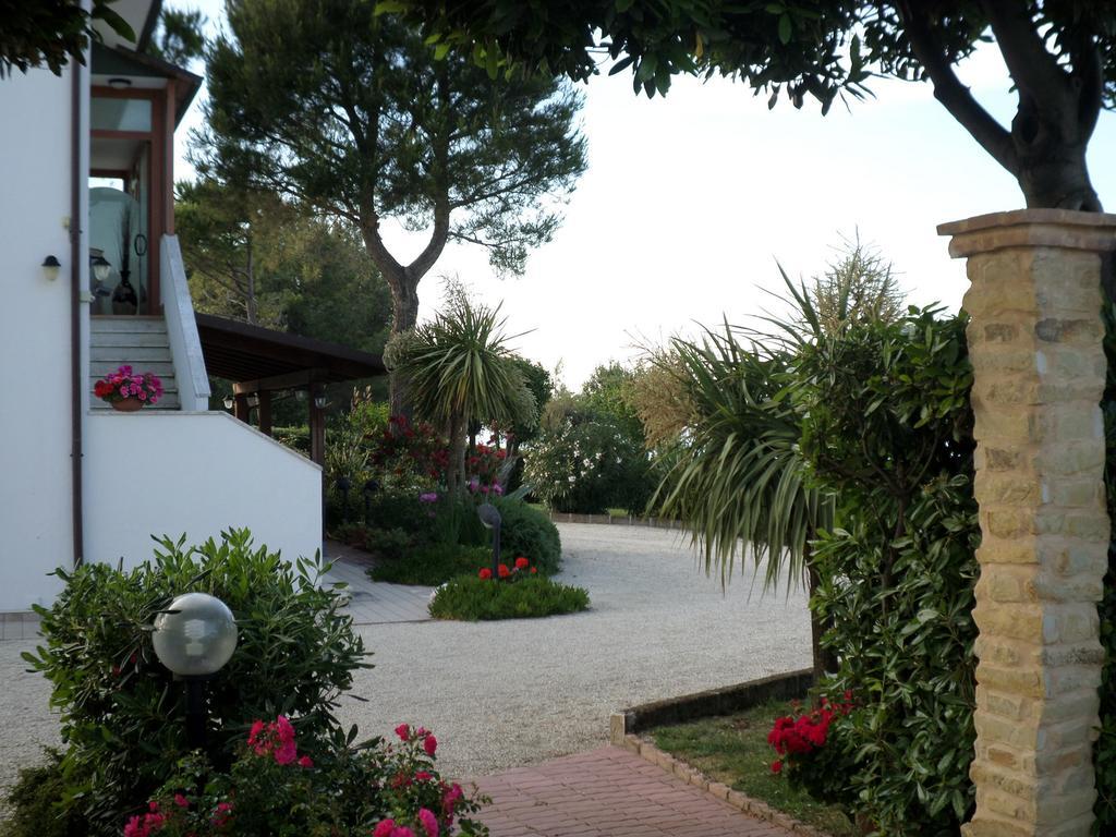 Bed And Breakfast " Il Tesoro Di Mario " Фальконара-Мариттіма Екстер'єр фото