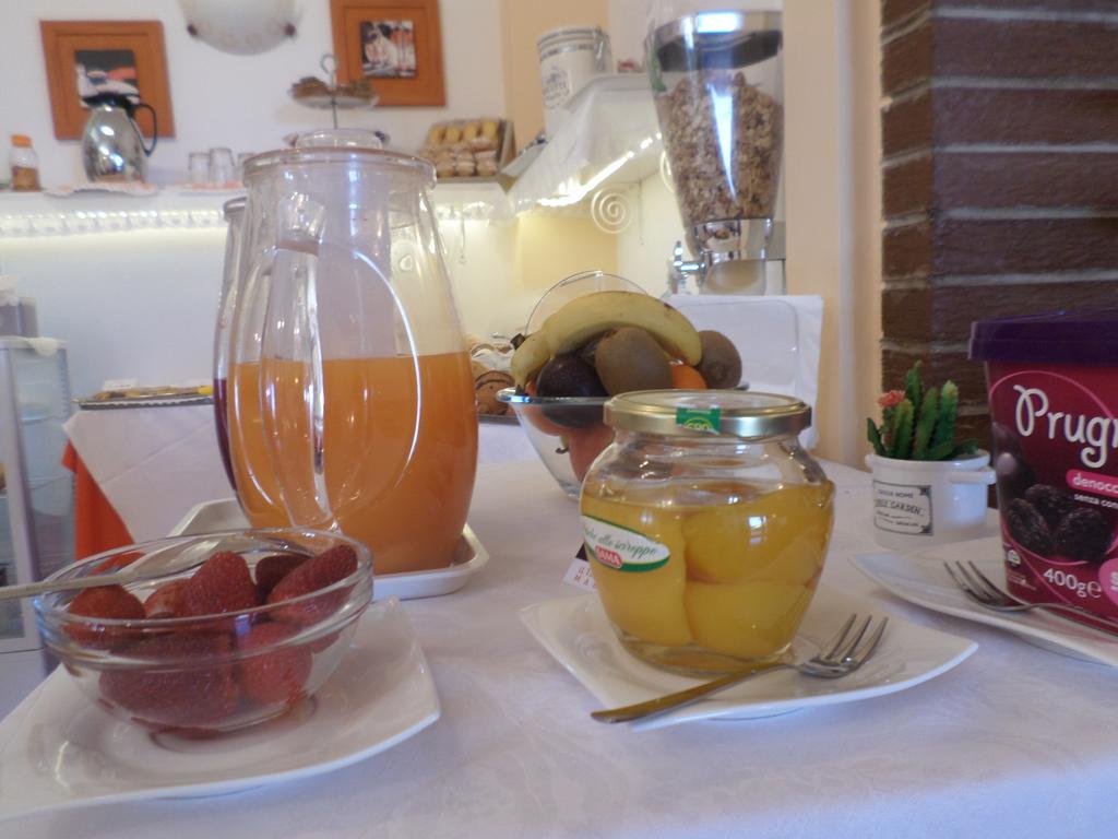 Bed And Breakfast " Il Tesoro Di Mario " Фальконара-Мариттіма Екстер'єр фото